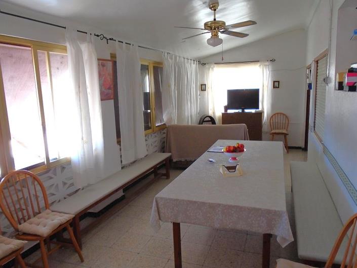 Image No.24-6 Bed House for sale