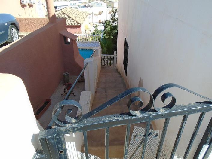 Image No.48-6 Bed House for sale