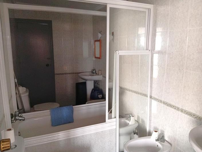 Image No.19-4 Bed Townhouse for sale