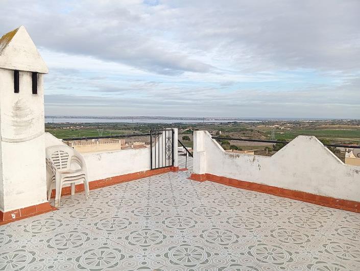 Image No.26-4 Bed Townhouse for sale