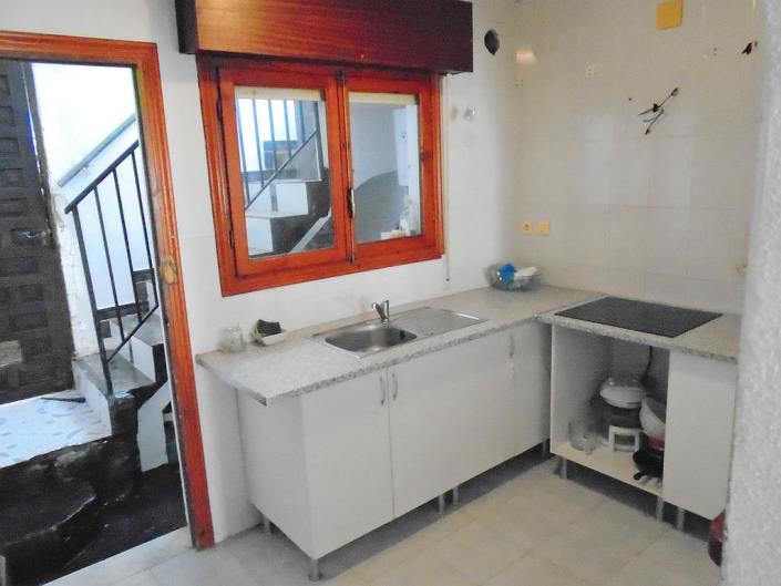 Image No.21-4 Bed Townhouse for sale