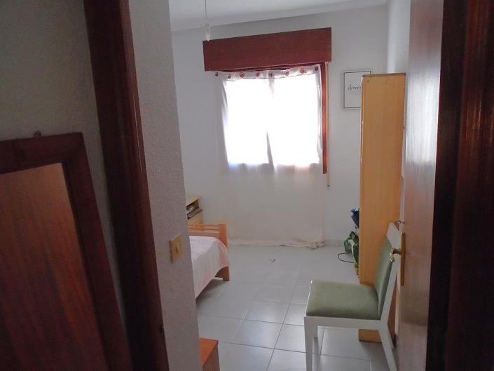 Image No.26-4 Bed Townhouse for sale