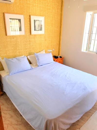 Image No.8-3 Bed Townhouse for sale