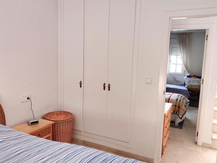 Image No.23-2 Bed Townhouse for sale