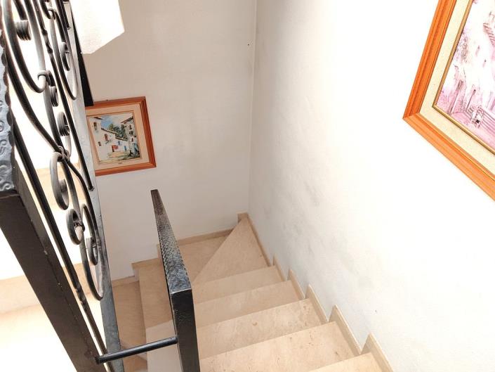 Image No.25-2 Bed Townhouse for sale