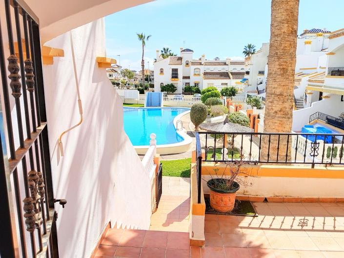 Image No.7-2 Bed Townhouse for sale