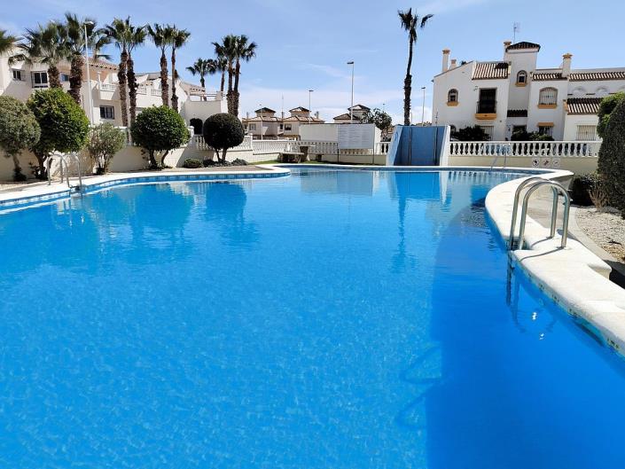 Image No.35-2 Bed Townhouse for sale