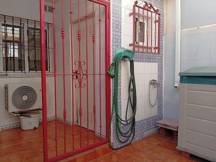 Image No.12-3 Bed Townhouse for sale