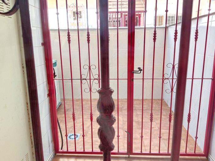 Image No.13-3 Bed Townhouse for sale