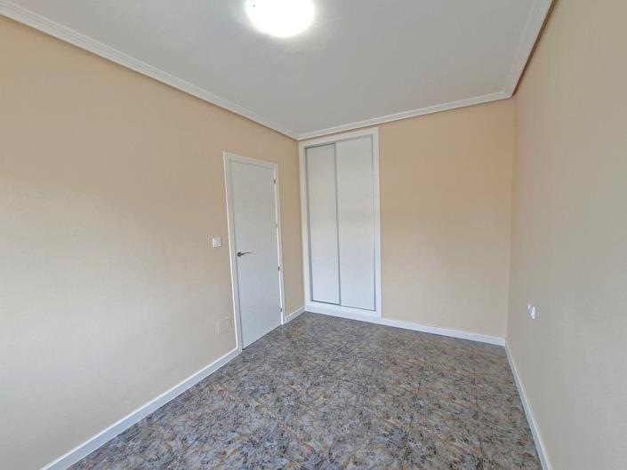 Image No.19-2 Bed Apartment for sale