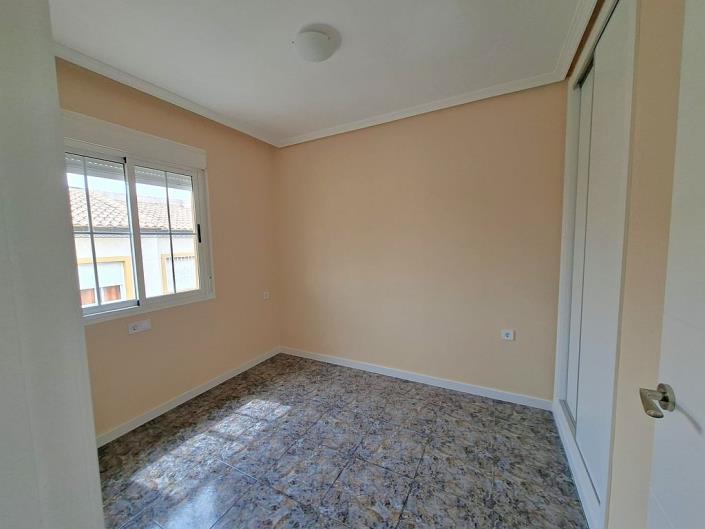 Image No.20-2 Bed Apartment for sale