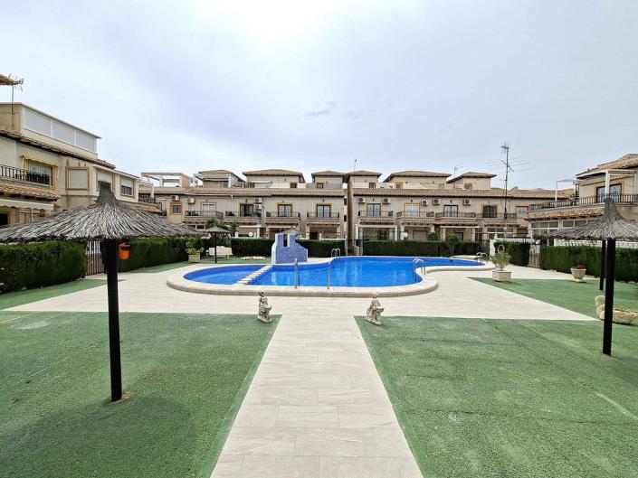 Image No.25-2 Bed Apartment for sale