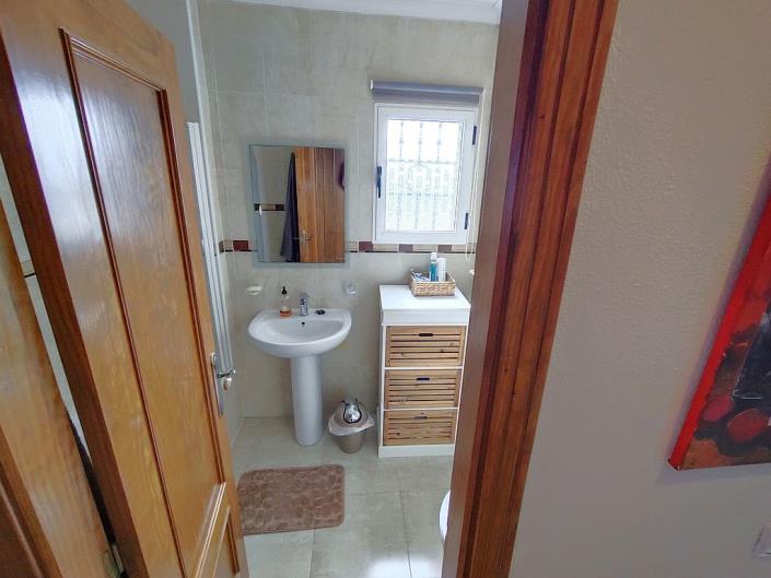Image No.23-2 Bed Apartment for sale