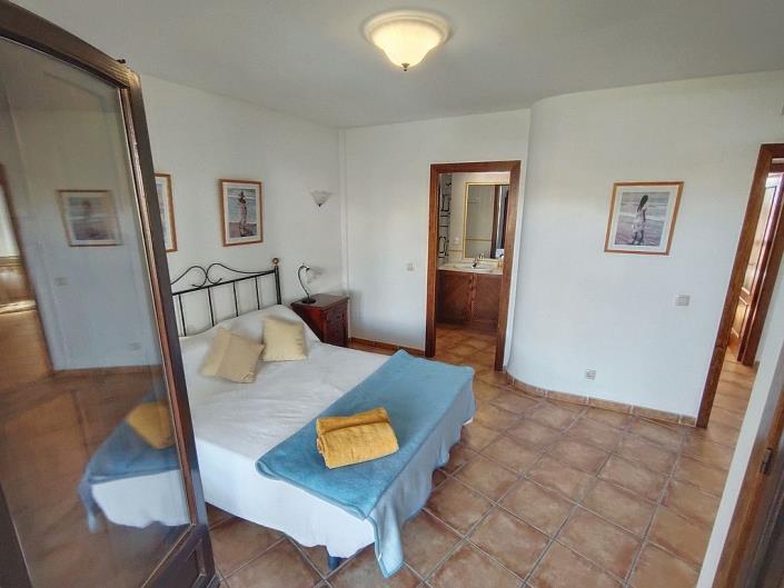 Image No.24-2 Bed Apartment for sale