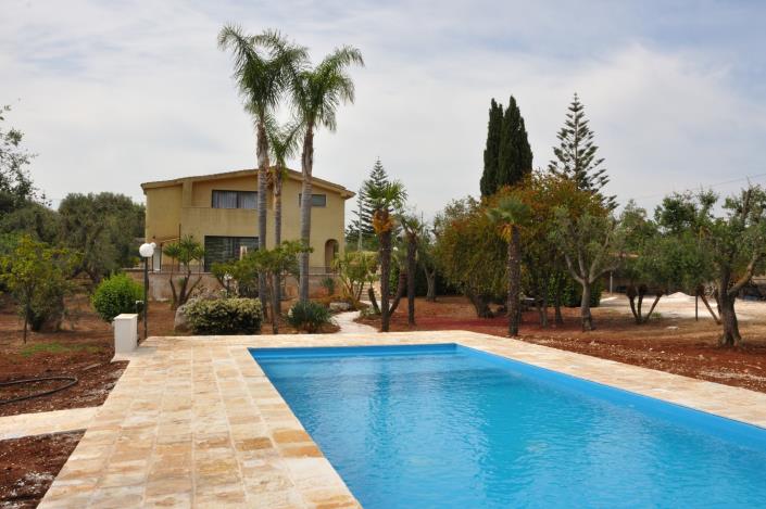 Image No.1-3 Bed Villa for sale