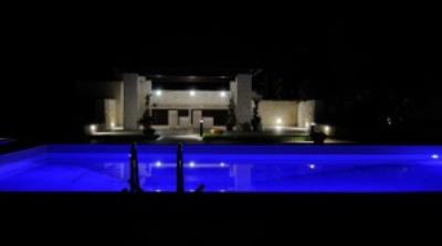 villa-ambra-pool-luxury-property-puglia-carovigno-2-300x167