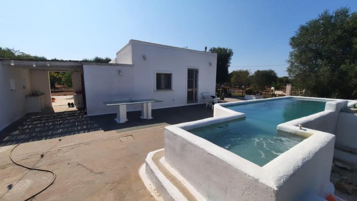 Image No.1-2 Bed Villa / Detached for sale