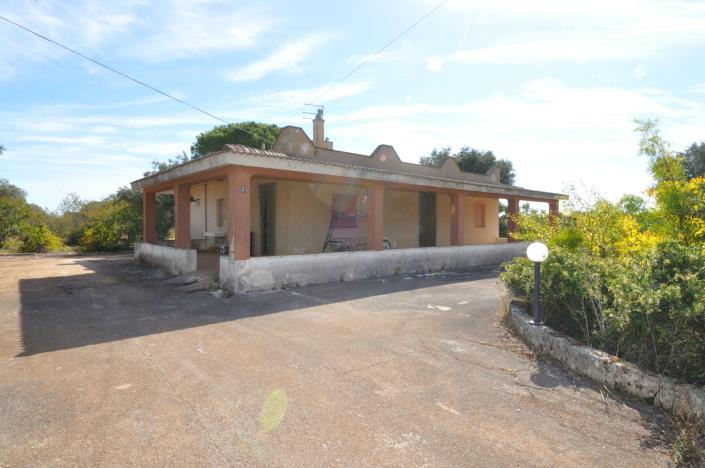 Image No.1-3 Bed Villa / Detached for sale
