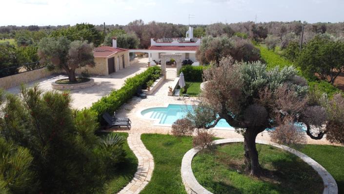 Image No.1-2 Bed Villa for sale
