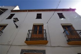 Image No.3-5 Bed Townhouse for sale
