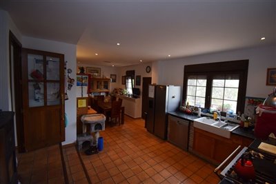 property128915435