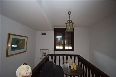 property128915390