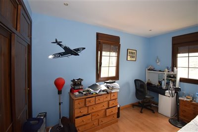 property128915827