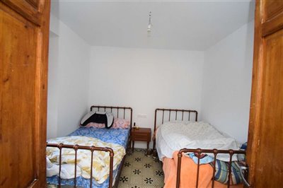 property140245426