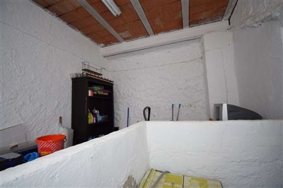 property140245948