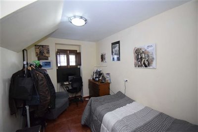 property143185314