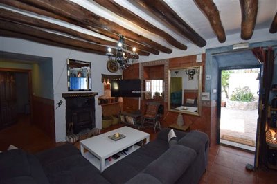 property143185753