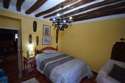 property143185116