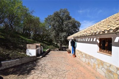 property143185877