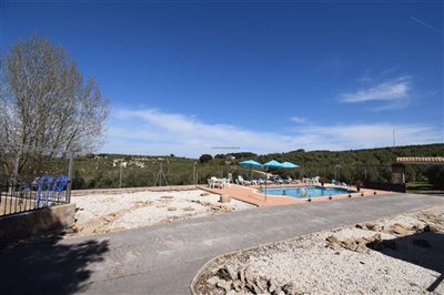 property143185256