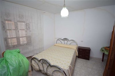 property147765322