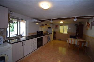property152273751