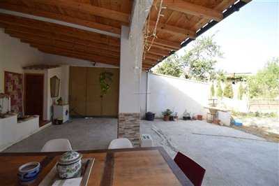 property152273947