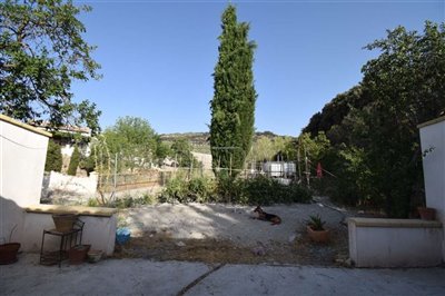 property152273704