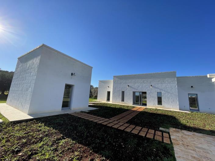 Image No.5-Villa de 4 chambres à vendre à Ostuni