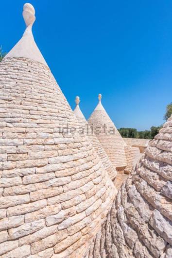 Image No.10-4 Bed Villa for sale