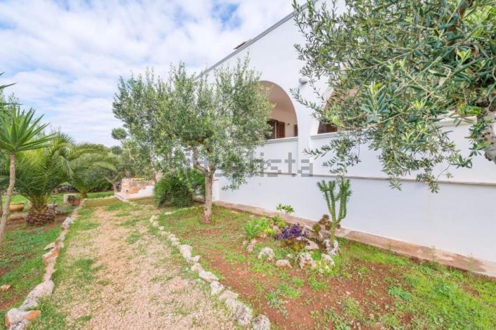 Image No.3-Villa de 4 chambres à vendre à Ostuni