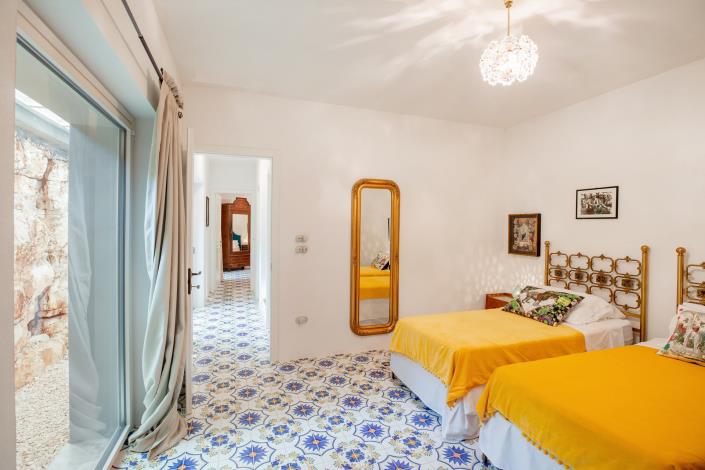 Image No.24-3 Bed Villa for sale