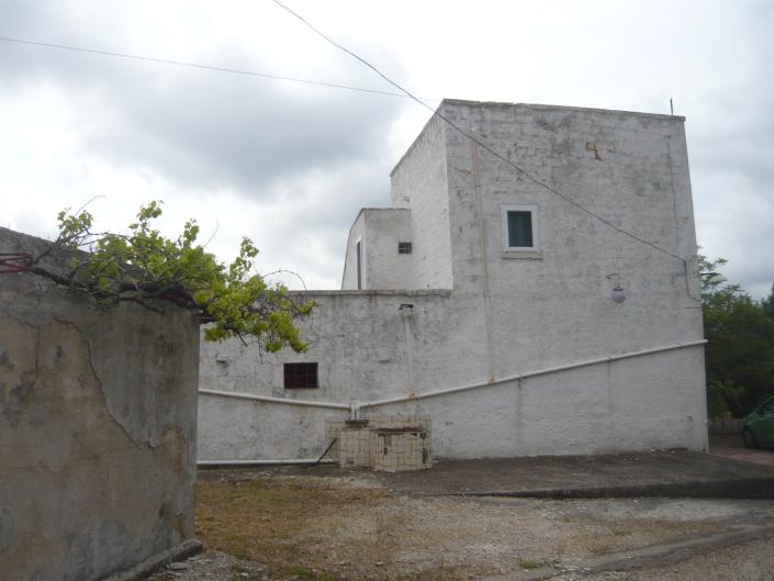 Image No.2-6 Bed Farmhouse for sale