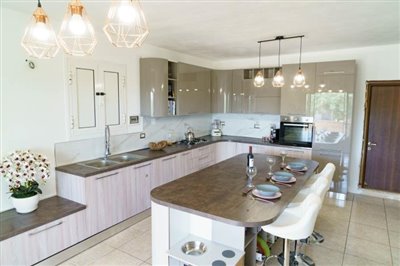 2 Bed Villa for sale