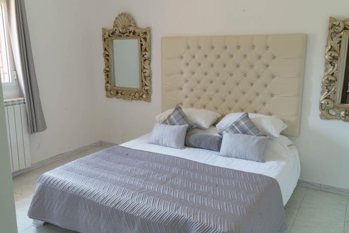 Image No.20-2 Bed Villa for sale