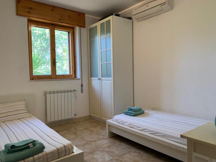 Image No.8-4 Bed Villa for sale