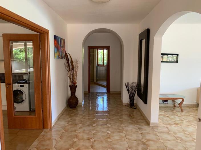 Image No.14-4 Bed Villa for sale