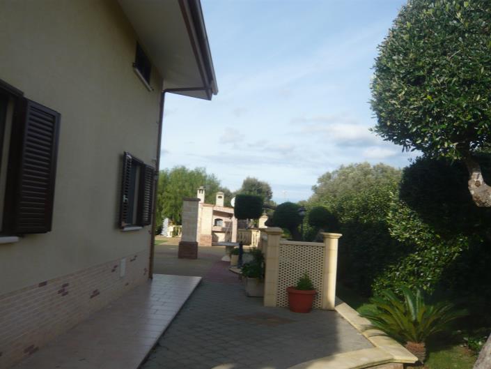 Image No.8-4 Bed Villa for sale