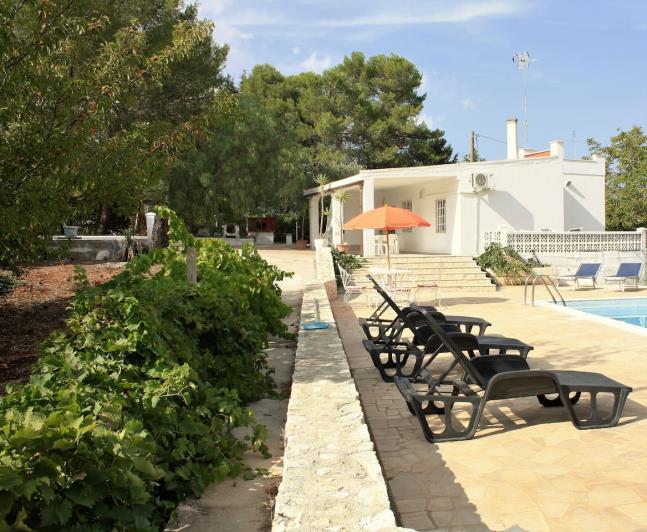 Image No.1-Villa de 4 chambres à vendre à Ostuni