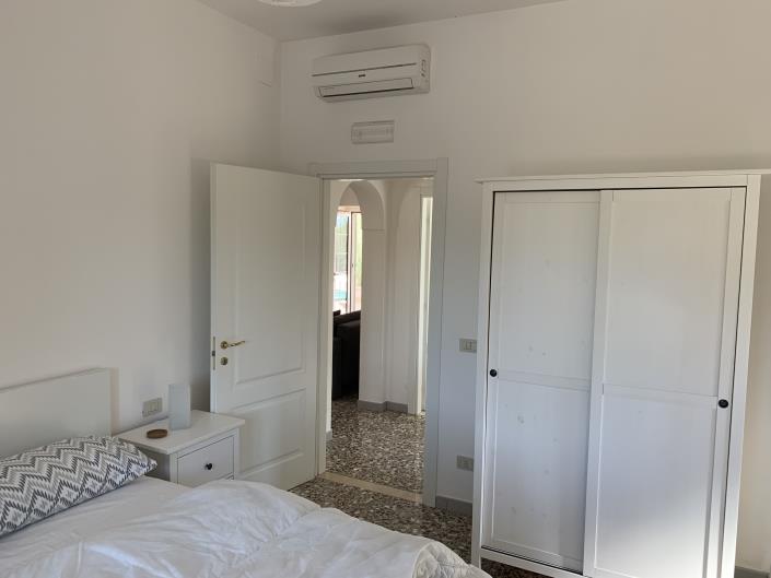 Image No.11-3 Bed Villa for sale